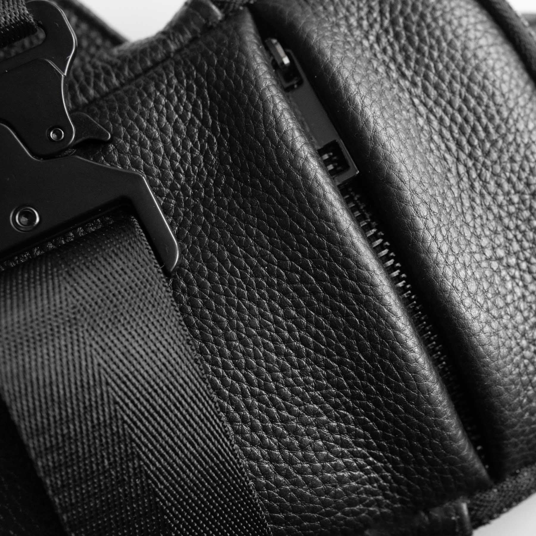 #color_black leather