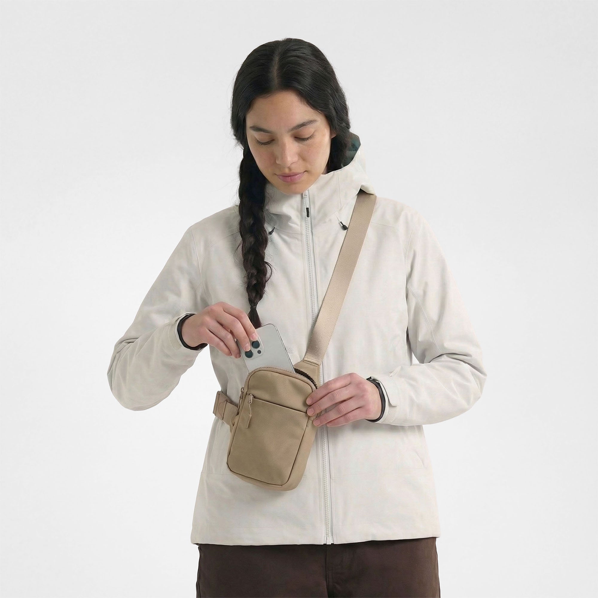 #color_natural beige